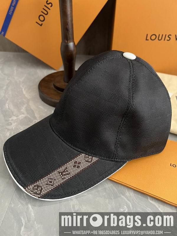 LV Hat dx04