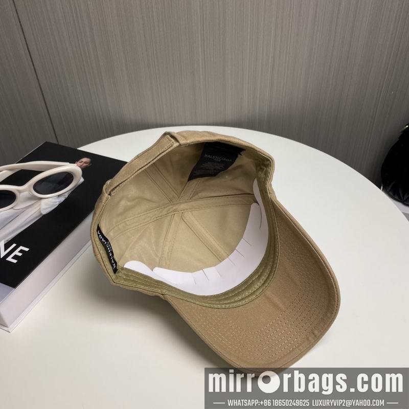 Balenciaga Hat dx85