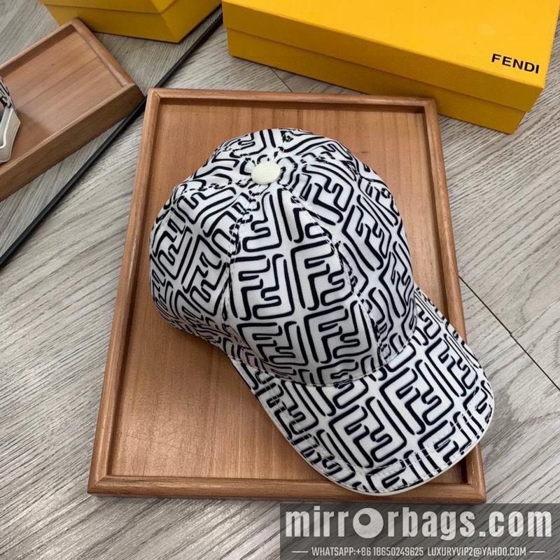 Fendi Hat dx100