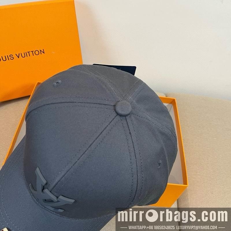 LV Hat dx40