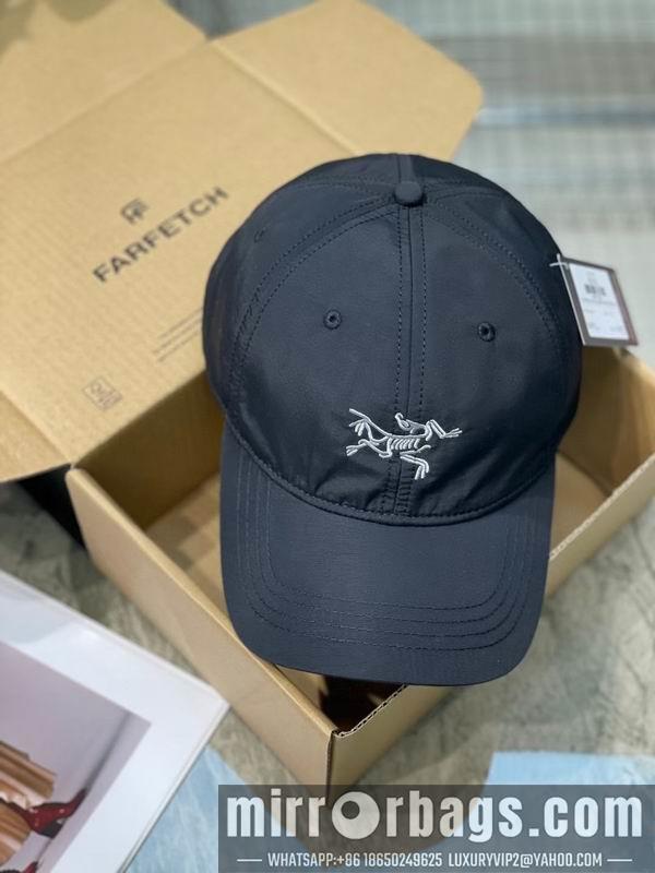 Arcteryx Hat dx12