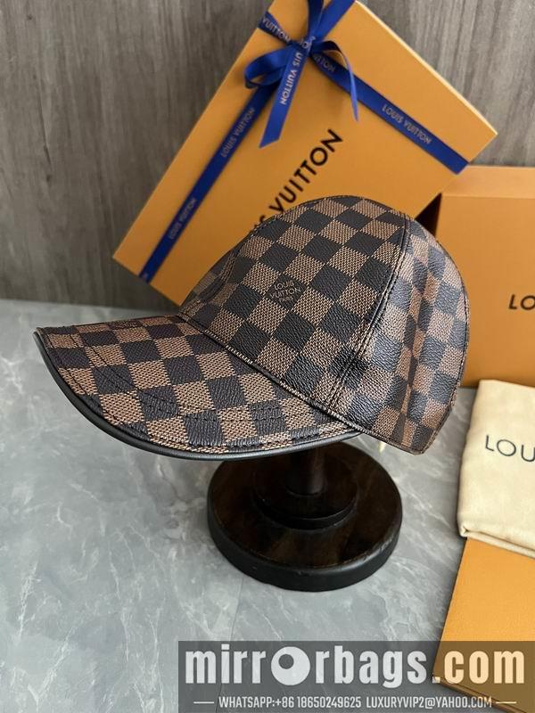 LV Hat dx28