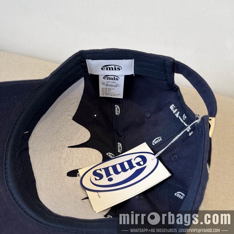 Emis Hat dx08