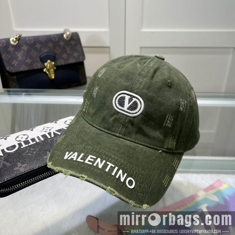 Valentino Hat 042701