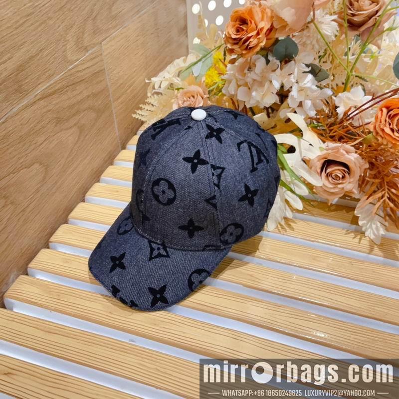 LV Hat 102803
