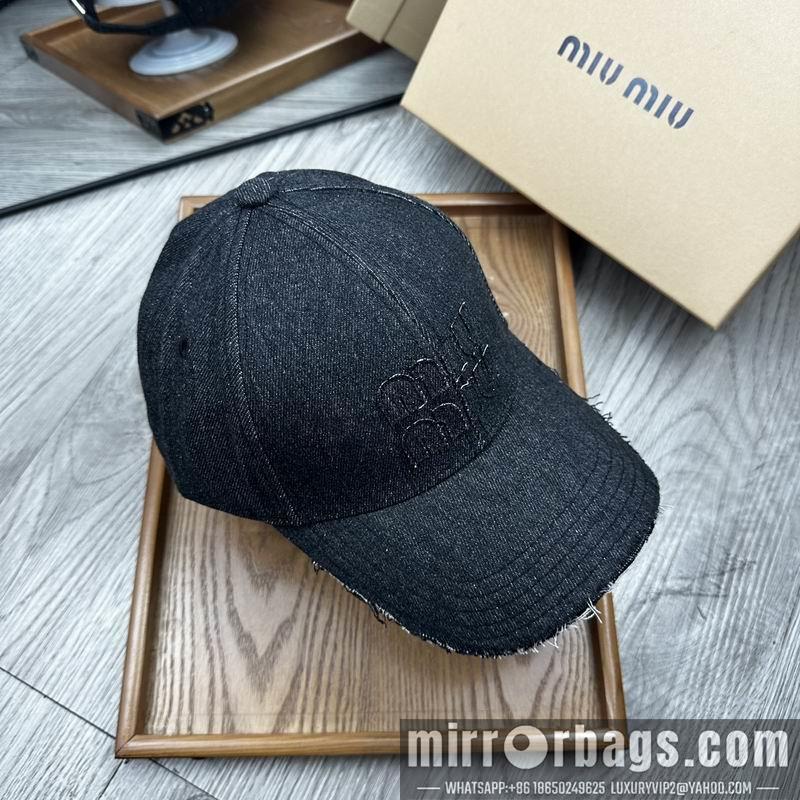 Miumiu Hat dx63