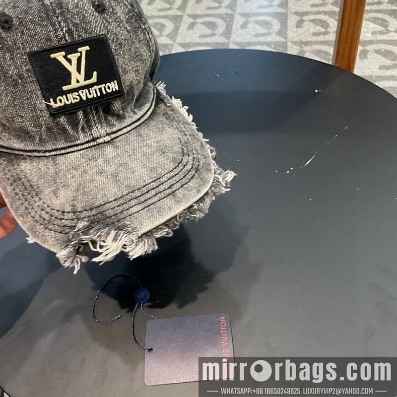 LV Hat 030982