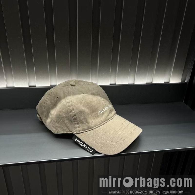 Balenciaga Hat dx40