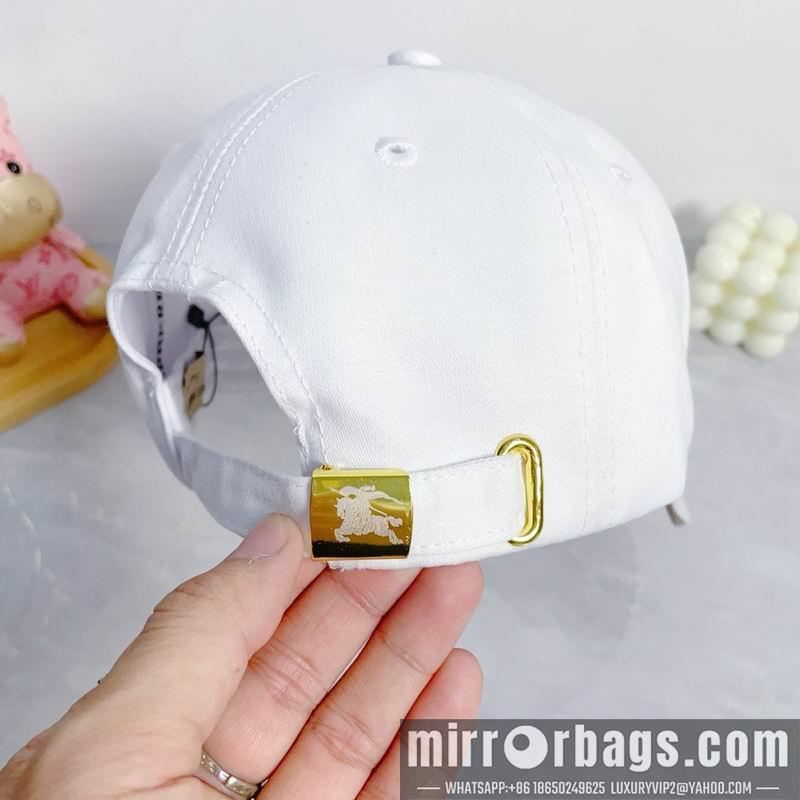 Burberry Hat dx18