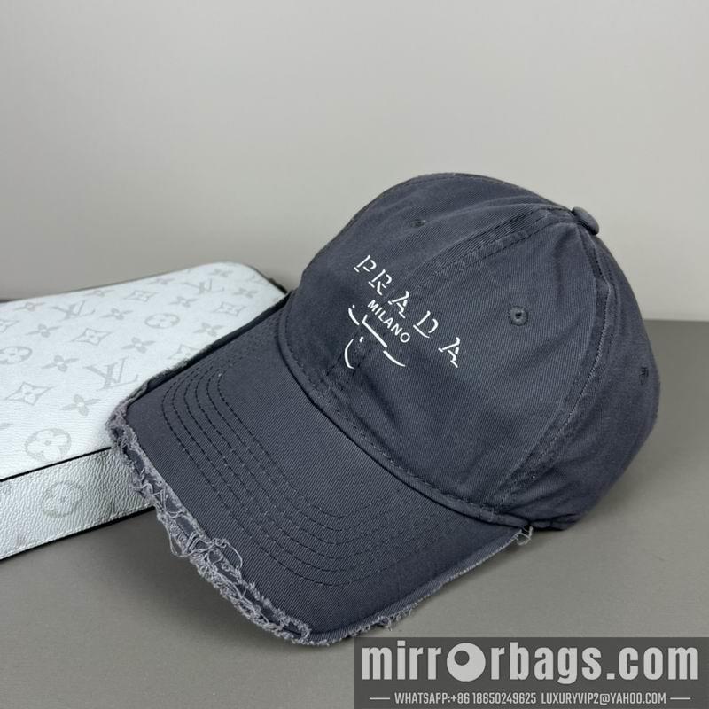 Prada Hat dx30