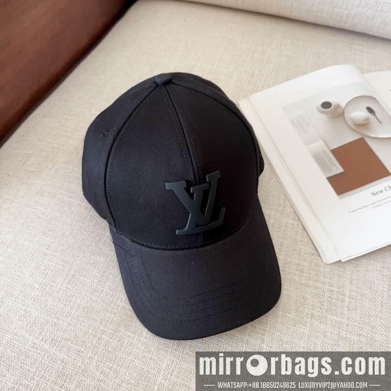 LV Hat dx28