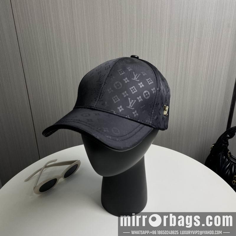LV Hat 081802