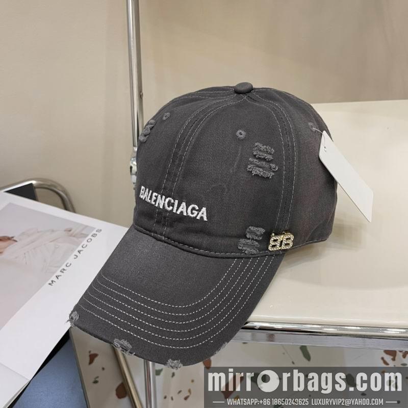 Balenciaga Hat 042701