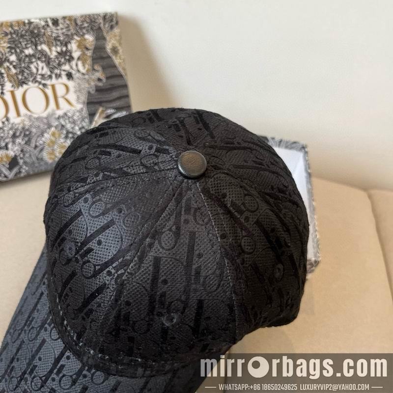 Dior Hat dx17