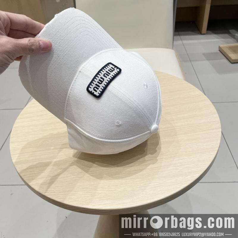 Miumiu Hat 040202