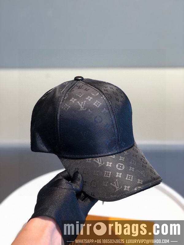 LV Hat 071203