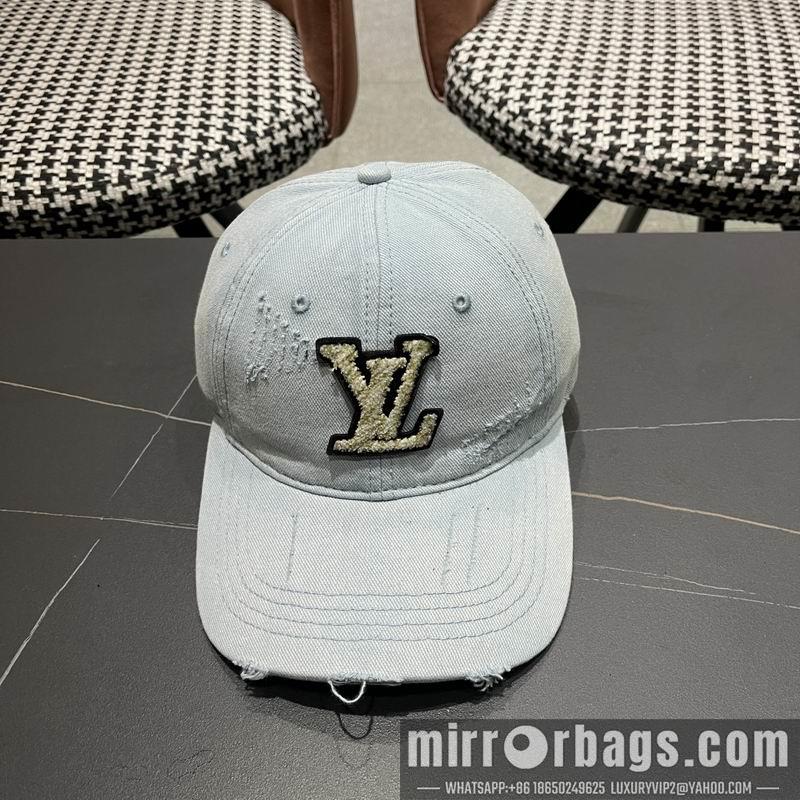 LV Hat 040201