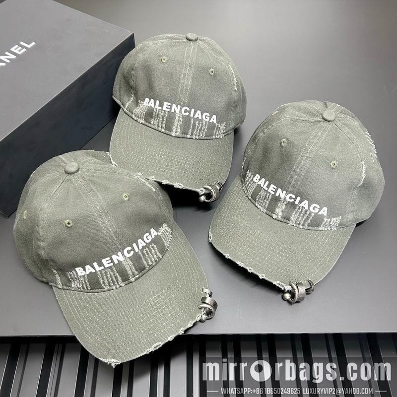 Balenciaga Hat dx18