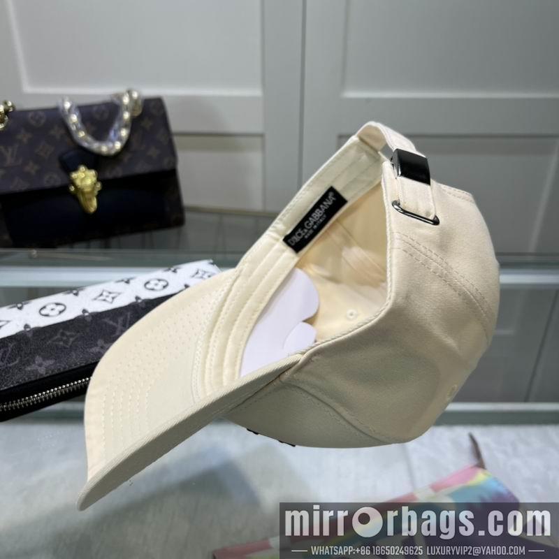 DG Hat 061015