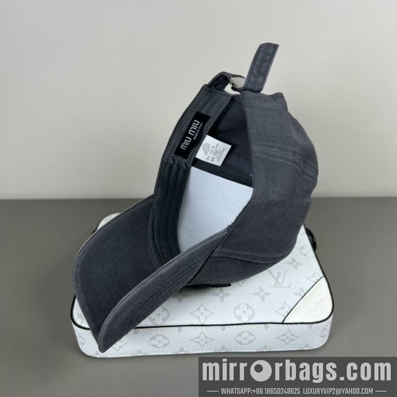 Miumiu Hat dx09