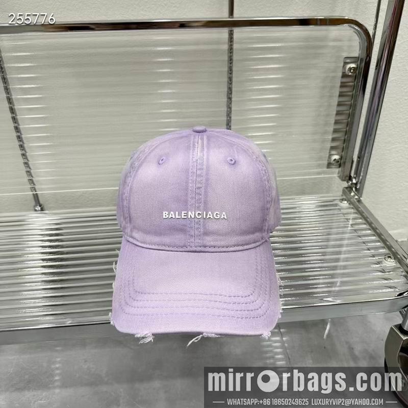 Balenciaga Hat dx16