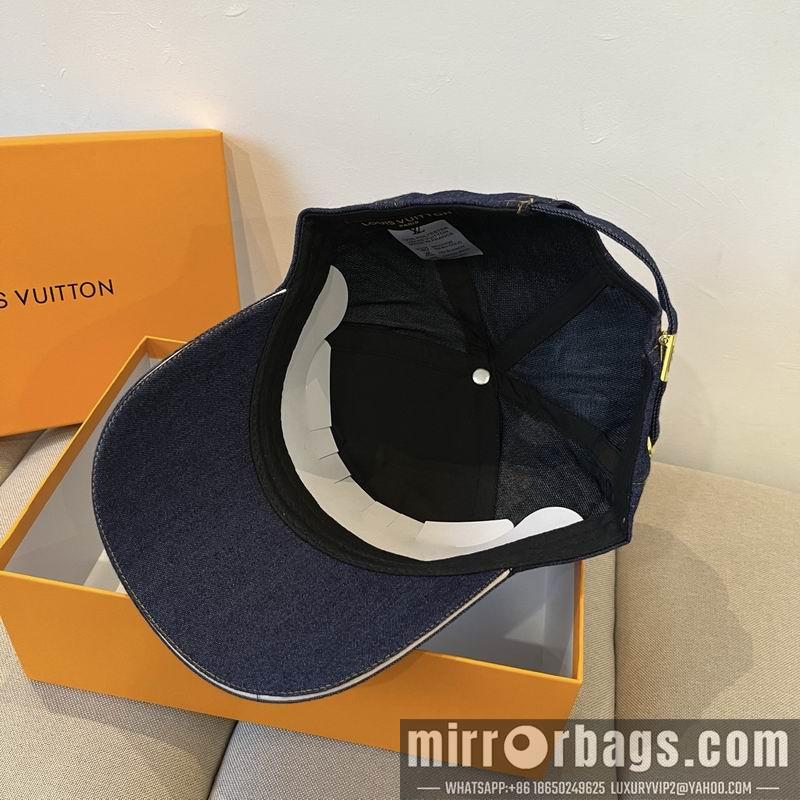 LV Hat dx32