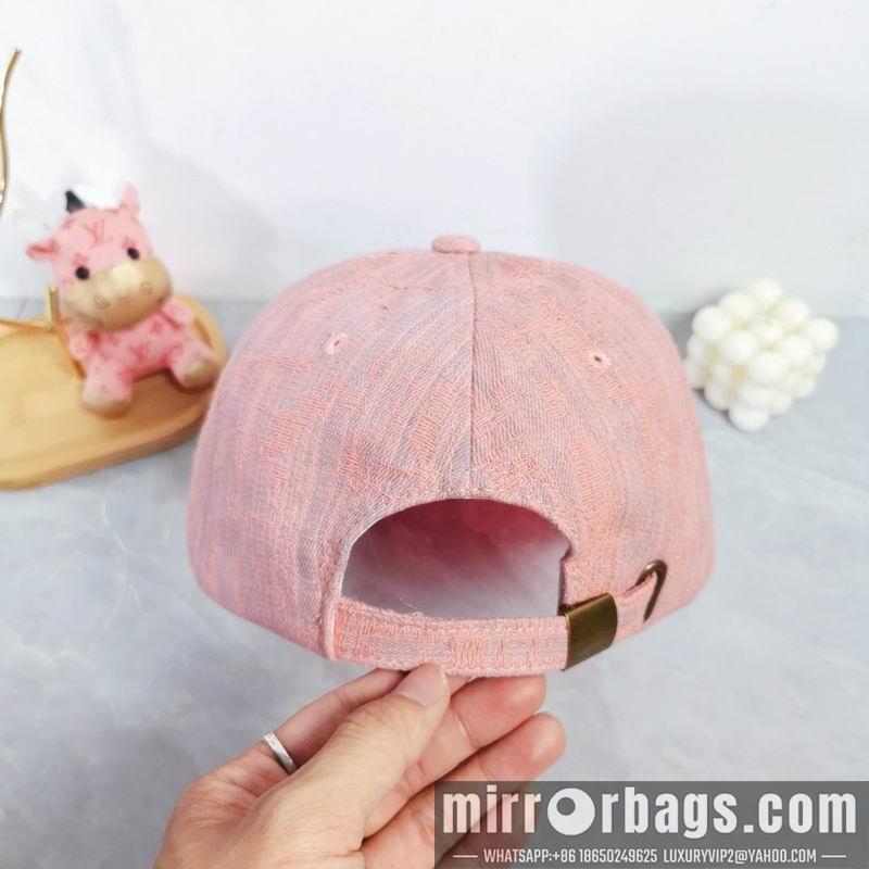 Celine Hat dx15