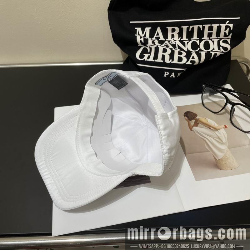 Prada Hat dx16