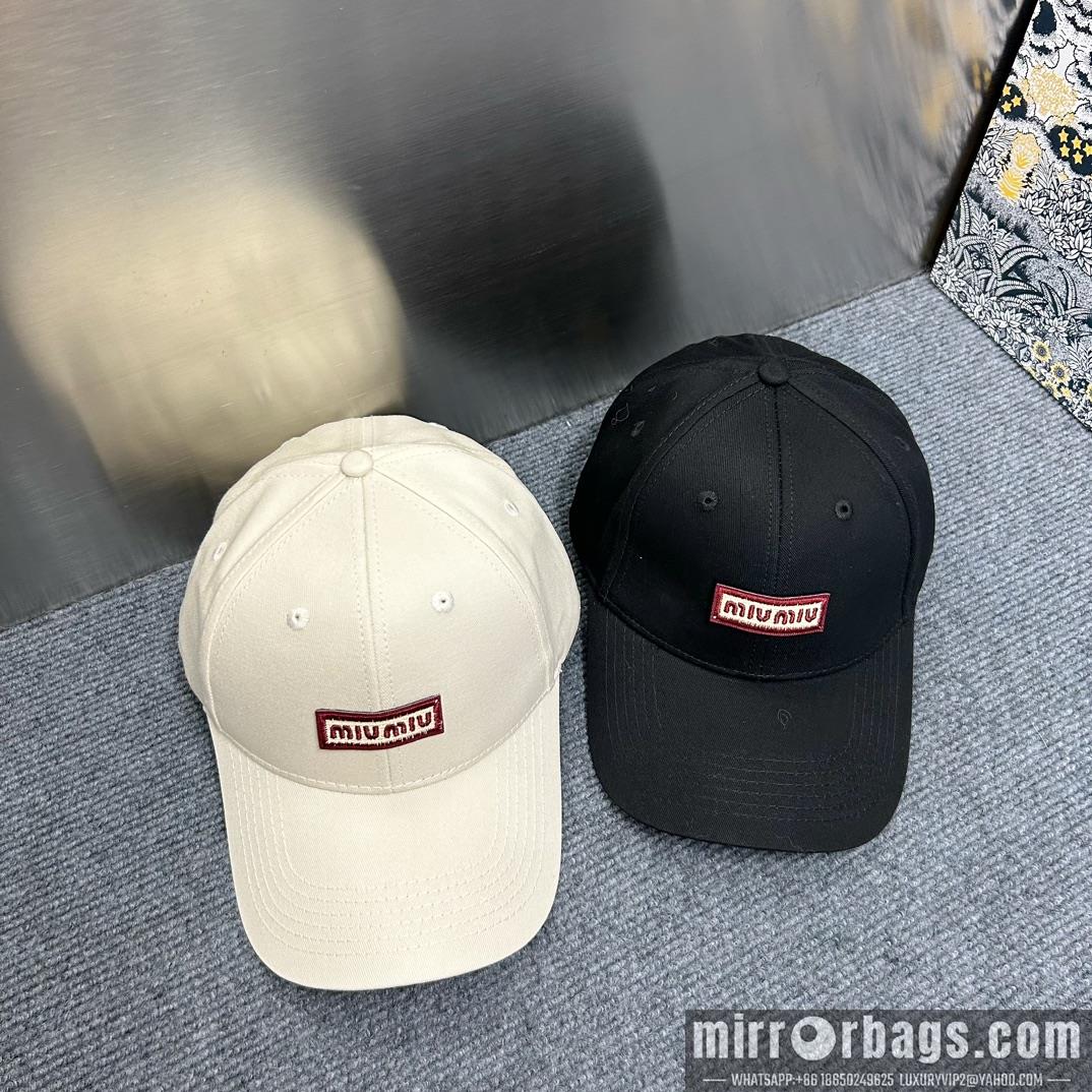 Miumiu Hat dx82