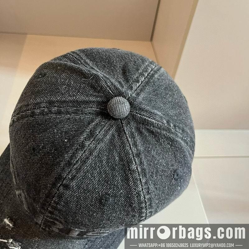 Prada Hat dx10