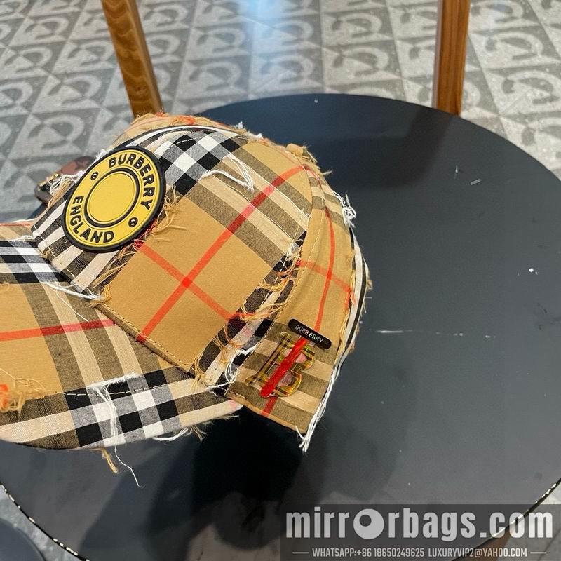 Burberry Hat 030717
