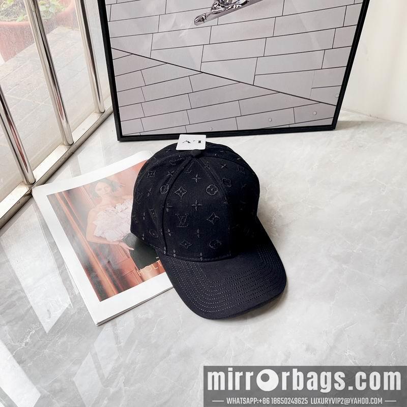 LV Hat 050703