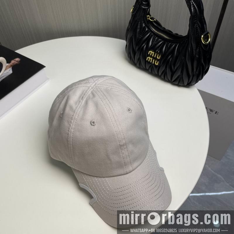Balenciaga Hat dx95
