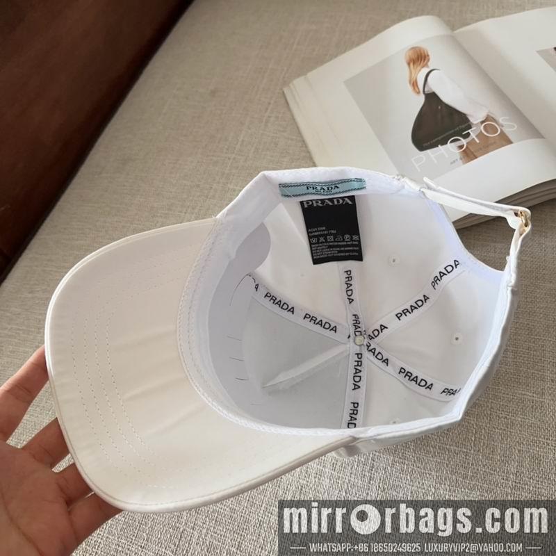 Prada Hat dx15