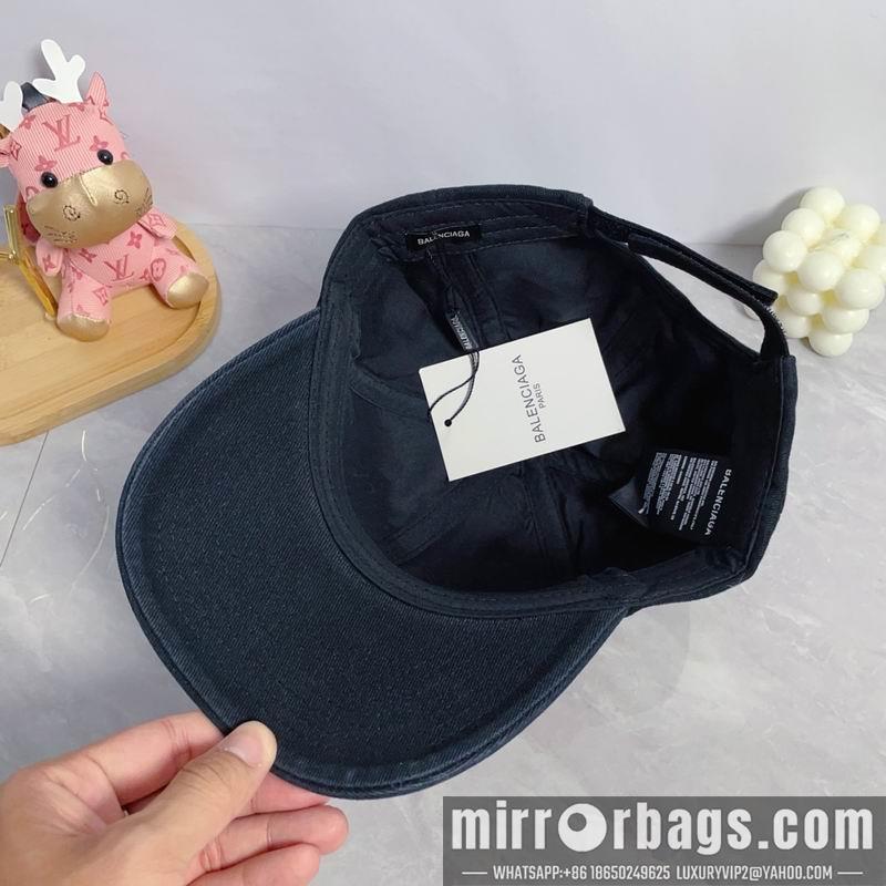 Balenciaga X Vogue Hat dx92