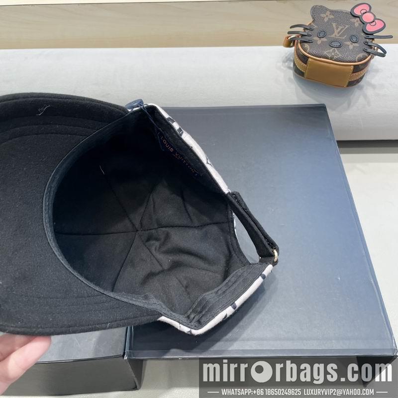 LV Hat 100701