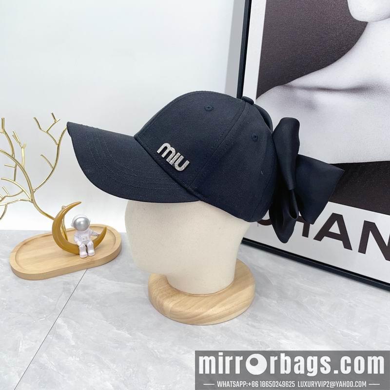 Miumiu Hat dx08