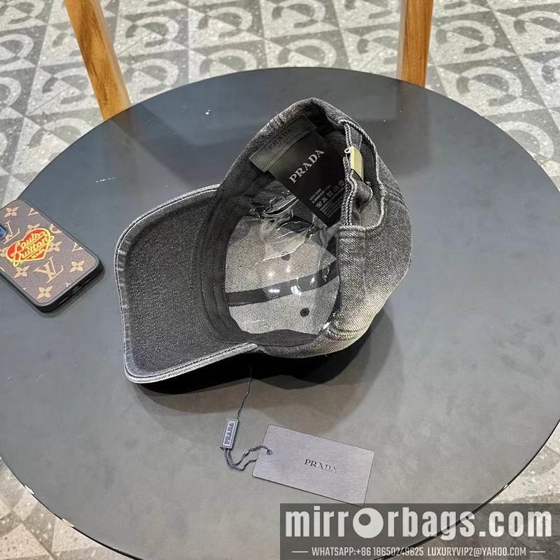 Prada Hat 041401
