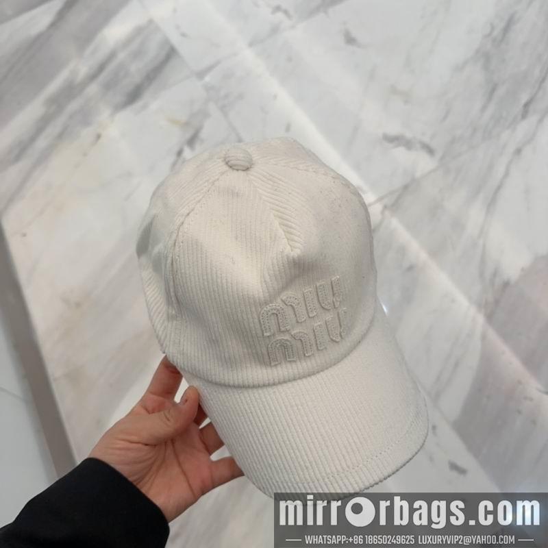 Miumiu Hat dx37
