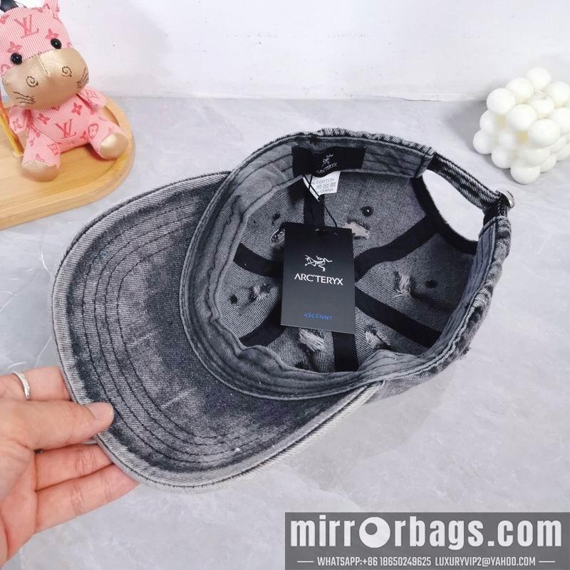 Arcteryx Hat dx03