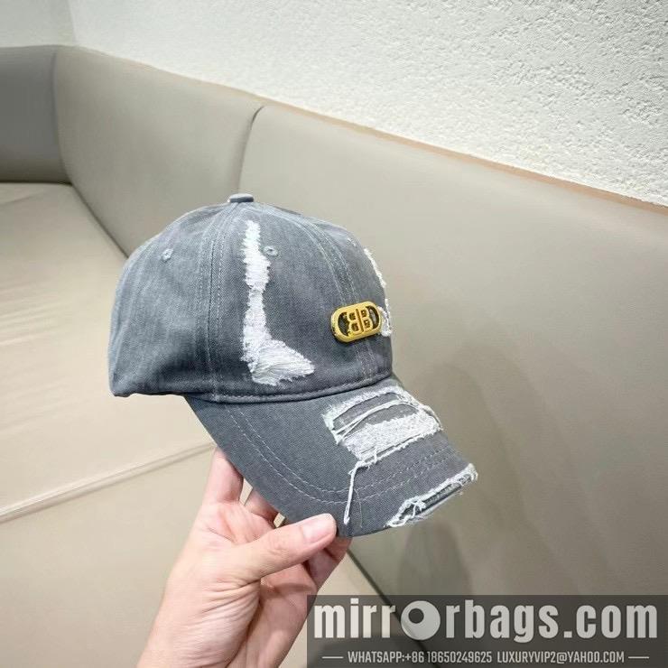 Balenciaga Hat 032002