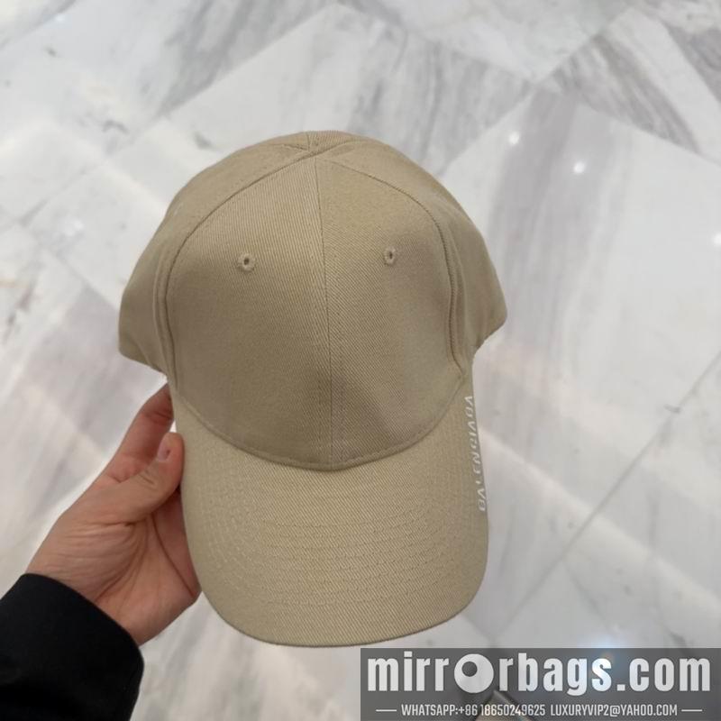 Balenciaga Hat dx70