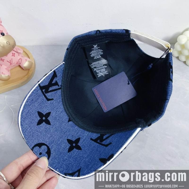 LV Hat dx32