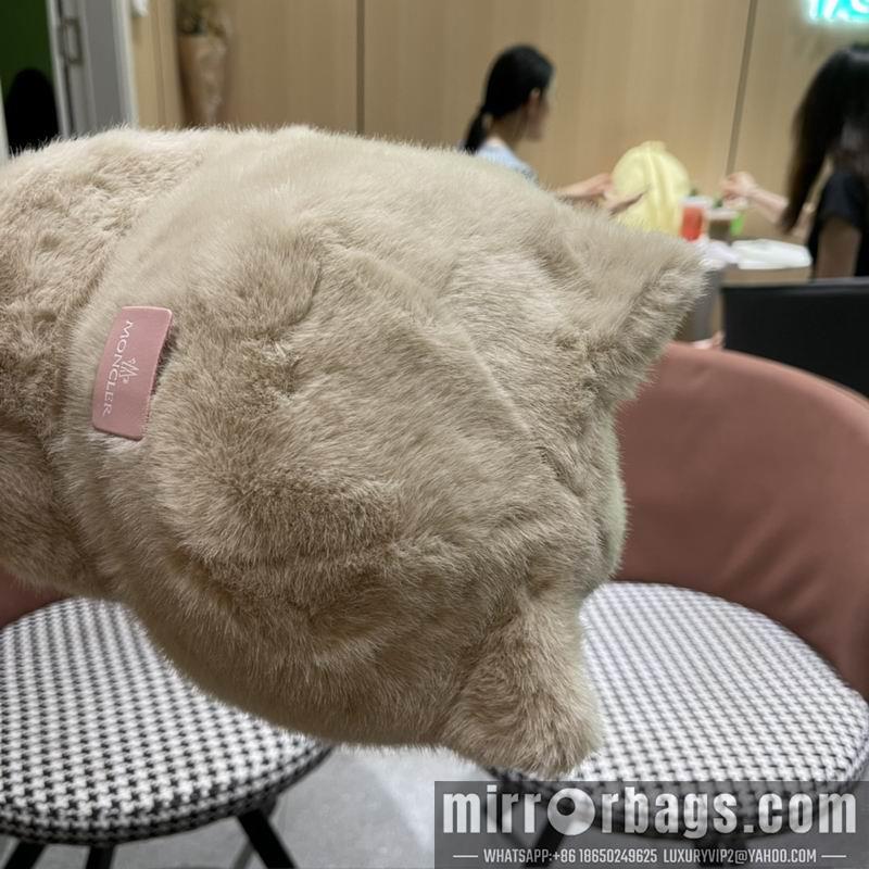 Moncler Hat 092201