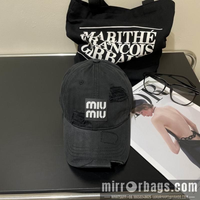 MiuMiu Hat dx29