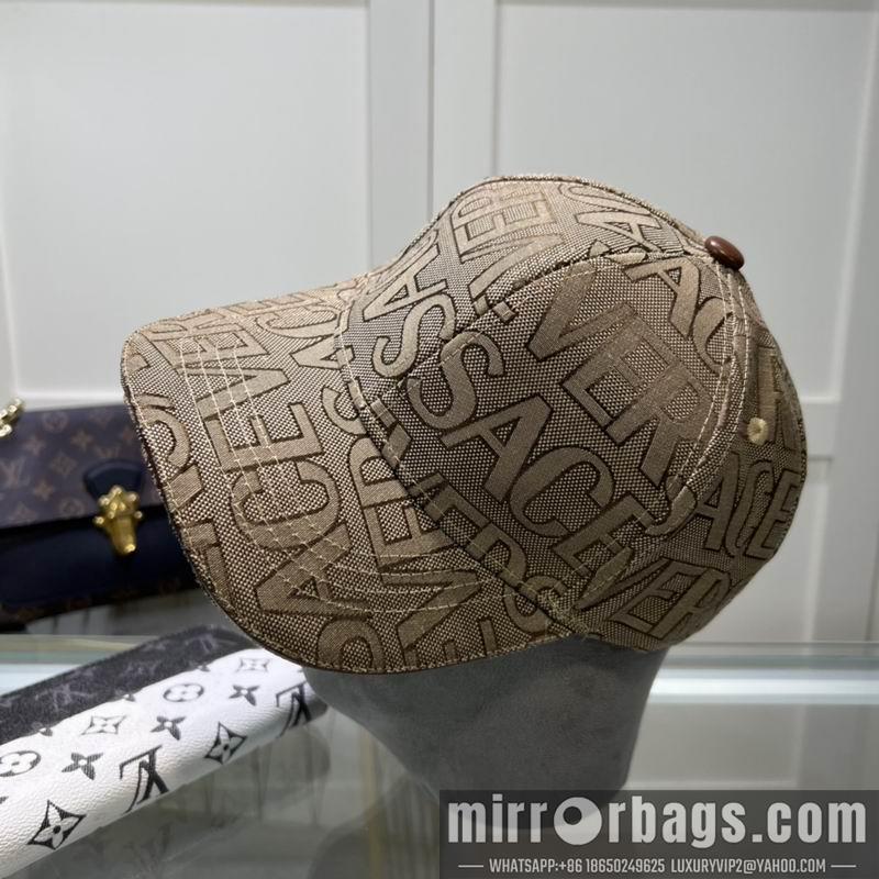 Versace Hat 050702