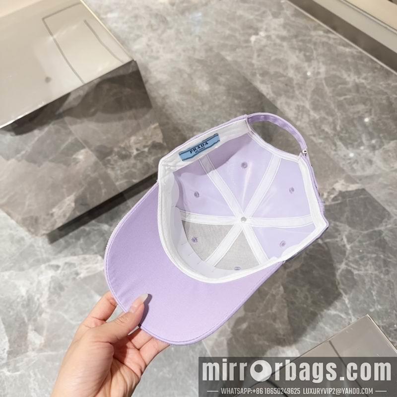 Prada Hat 041702