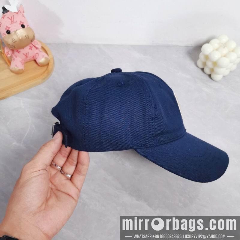 Celine Hat dx04