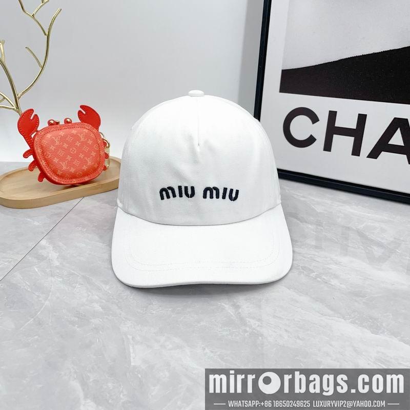 Miumiu Hat dx01