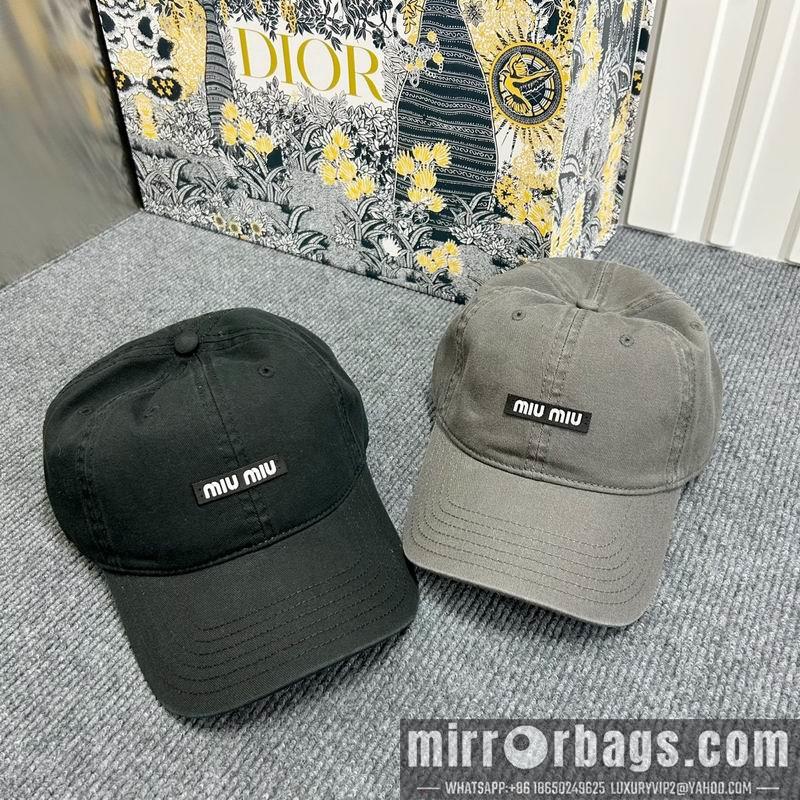 Miumiu Hat dx70